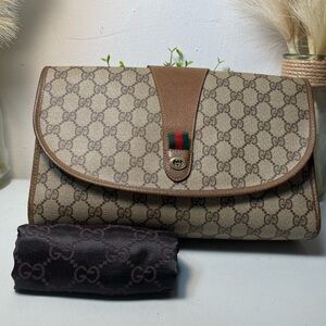 ❤️GUCCI Clutch bag with Sherry line❤️